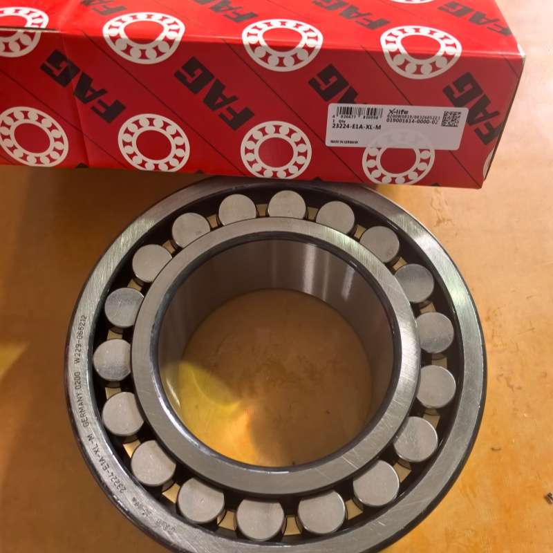 23224-E1A-K-M-C3 FAG Spherical roller bearing (X-life)